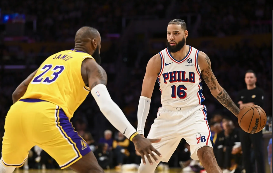 九游娱乐-NBA常规赛关键时刻走向成谜,洛杉矶湖人内部沟通,信心回归,更衣室氛围转暖的简单介绍